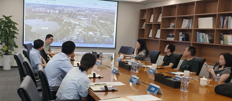 都会“有机”更新在行动——尊龙时凯集团与重庆大学修建妄想设计研究总院有限公司成都分公司<br>配合探讨交流